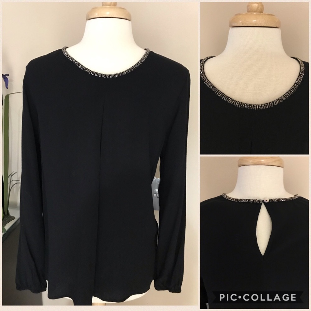 Gibson Latimer Beaded Neckline Top.
